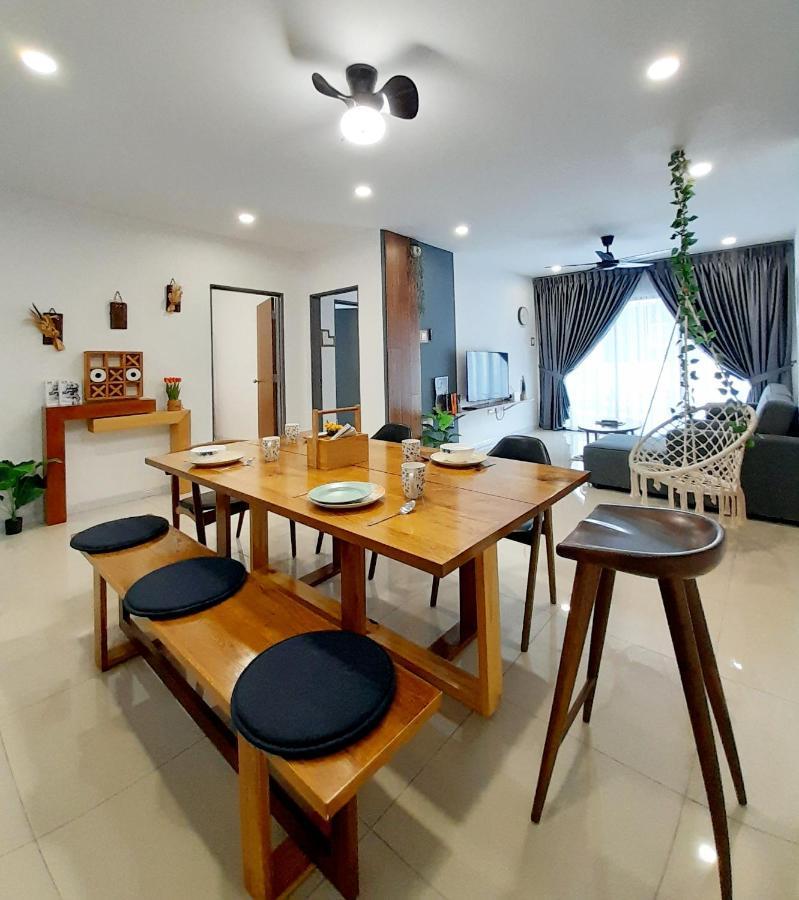 - Manhattan With Water Park & Leisure Facilities *
