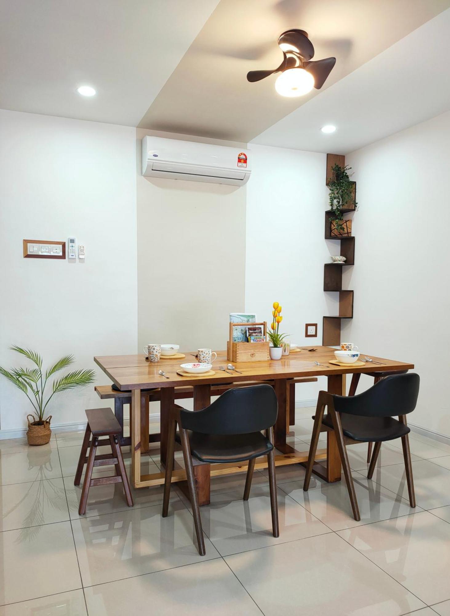 - Manhattan With Water Park & Leisure Facilities Apartment